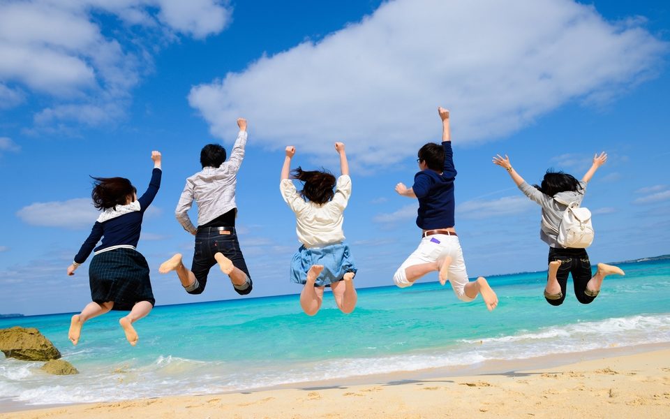 春の学生旅行で沖縄が選ばれる理由とは